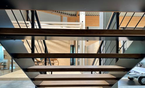 Ausstellung Sigg Fahrzeugbau GmbH Ausstellungsbereich-Verwaltung_Büro-Kuttruff-Ingenieure
