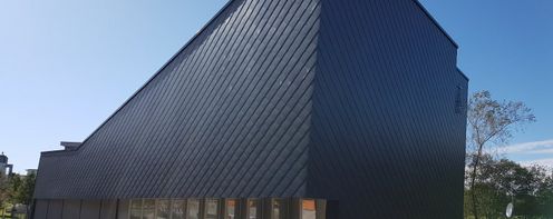 Seitenansicht der Neuapostolischen Kirche NAK-Ueberlingen-Statik-Kuttruff-Ingenieure