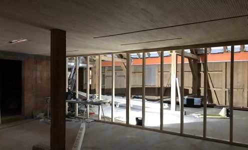 Innenausbau-alte-Scheune-Tragwerk